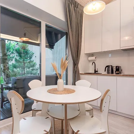 Дом отдыха Pajurio Namelis Family House Su Baseinu *