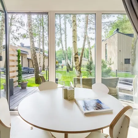 Holiday home Pajurio Namelis Family House Su Baseinu *
