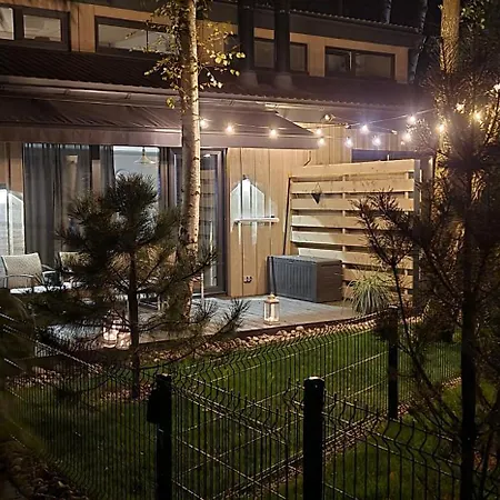 Pajurio Namelis Family House Su Baseinu Holiday home Palanga